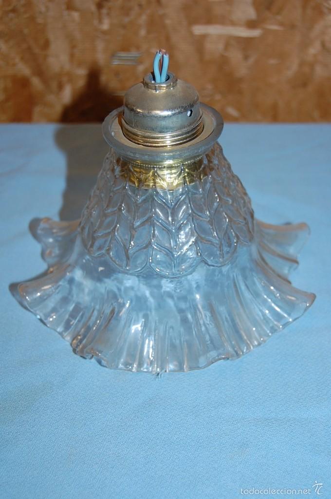 Antig&uuml;edades: TULIPA EN CRISTAL CON BOCA ONDULADA - Foto 1