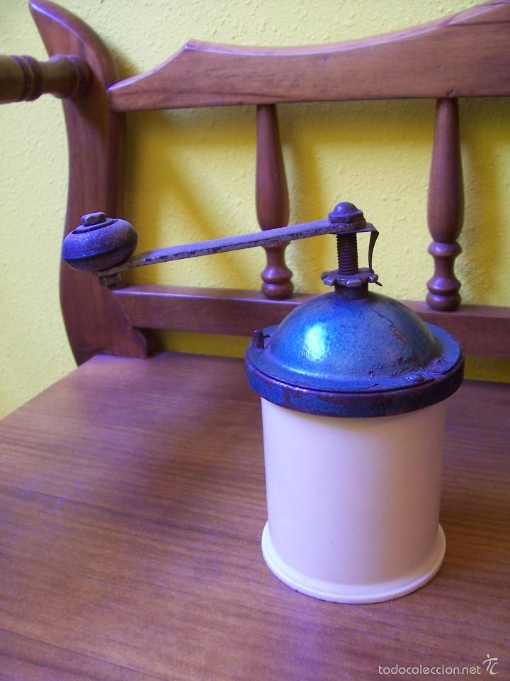Antig&uuml;edades: CONJUNTO DE MOLINILLOS DE CAFE - Foto 3