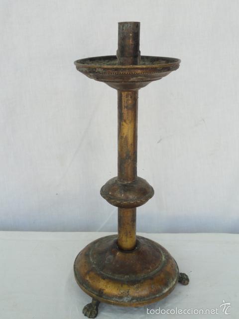 Antig&uuml;edades: CANDELABRO ANTIGUO DE LAT&Oacute;N. S.XIX. - Foto 1