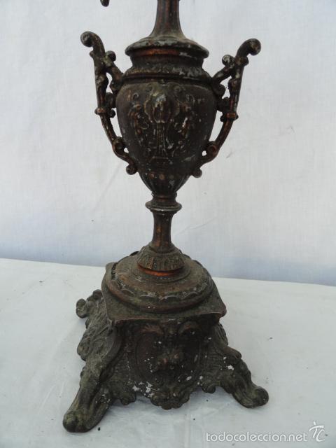 Antig&uuml;edades: ANTIGUO CANDELABRO DE CALAMINA. - Foto 3