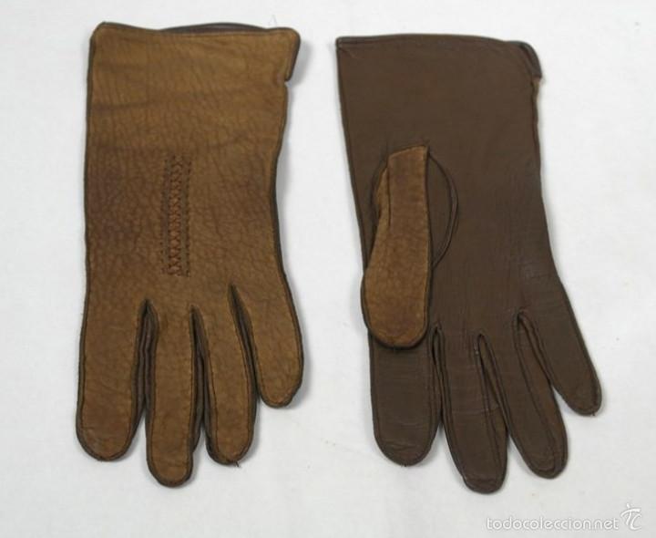 Antig&uuml;edades: Guantes de piel - Foto 3