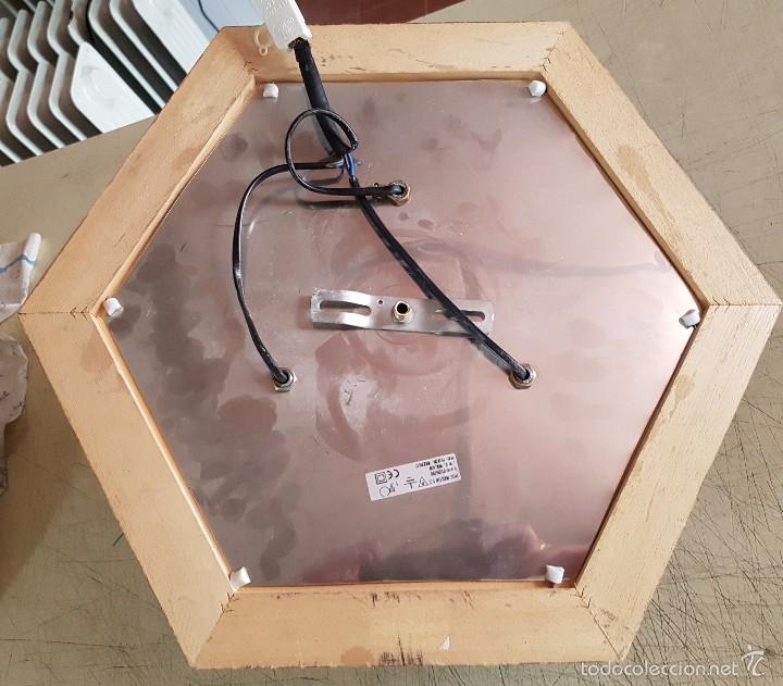 Antig&uuml;edades: LAMPARA D TECHO EXAGONAL EN MADERA Y CRISTAL - Foto 5