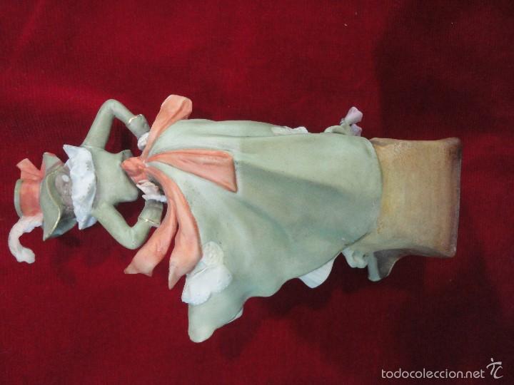 Antig&uuml;edades: DAMA DE BISCUIT COLOREADA - Foto 2