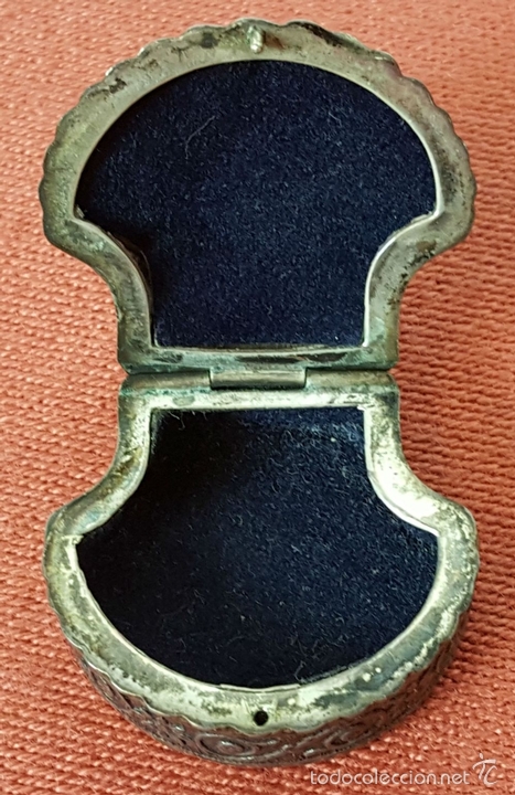 Antig&uuml;edades: CAJITA DE PLATA EN FORMA DE CONCHA. CIRCA 1950 - Foto 3