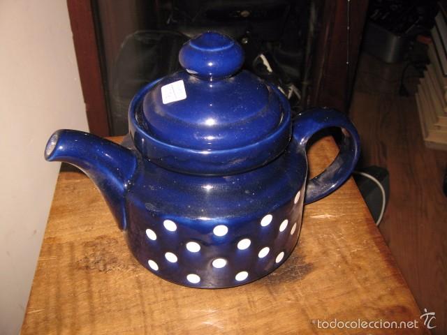 Antiquit&eacute;s: Cafetera de porcelana color azul con lunares blancos Waechtersbach Spain Altura 19 cms. ancho 16 cm.