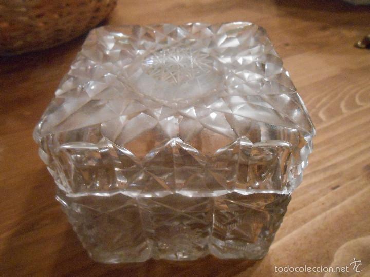 Oggetti Antichi: cajita vidrio tallado