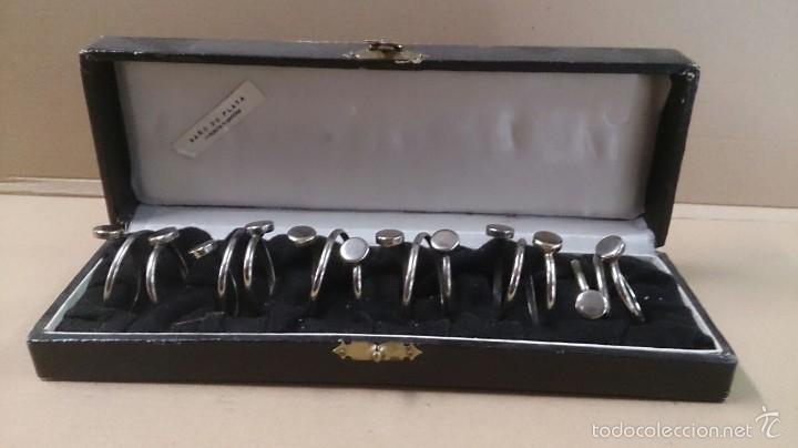 Antiques: Servilleteros en metal plateados en su caja