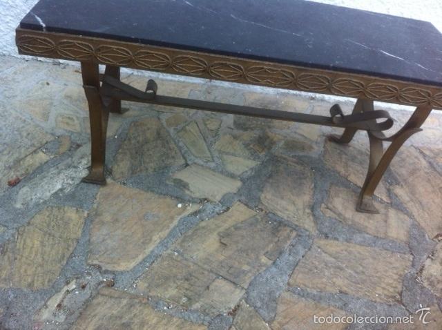 Antig&uuml;edades: Mesa de m&aacute;rmol y forja. - Foto 3
