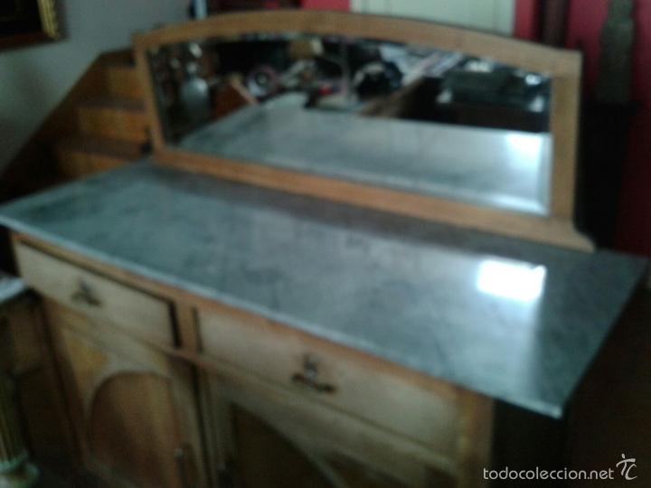 Antig&uuml;edades: aparador con m&aacute;rmol y espejo - Foto 5