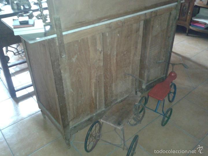 Antig&uuml;edades: aparador con m&aacute;rmol y espejo - Foto 6