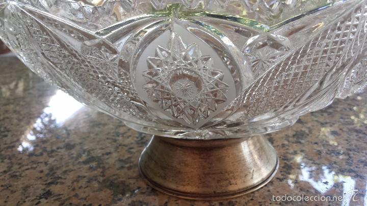 Antig&uuml;edades: antiguo centro de mesa de cristal y base plata. - Foto 3
