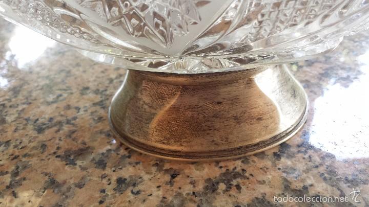 Antig&uuml;edades: antiguo centro de mesa de cristal y base plata. - Foto 4