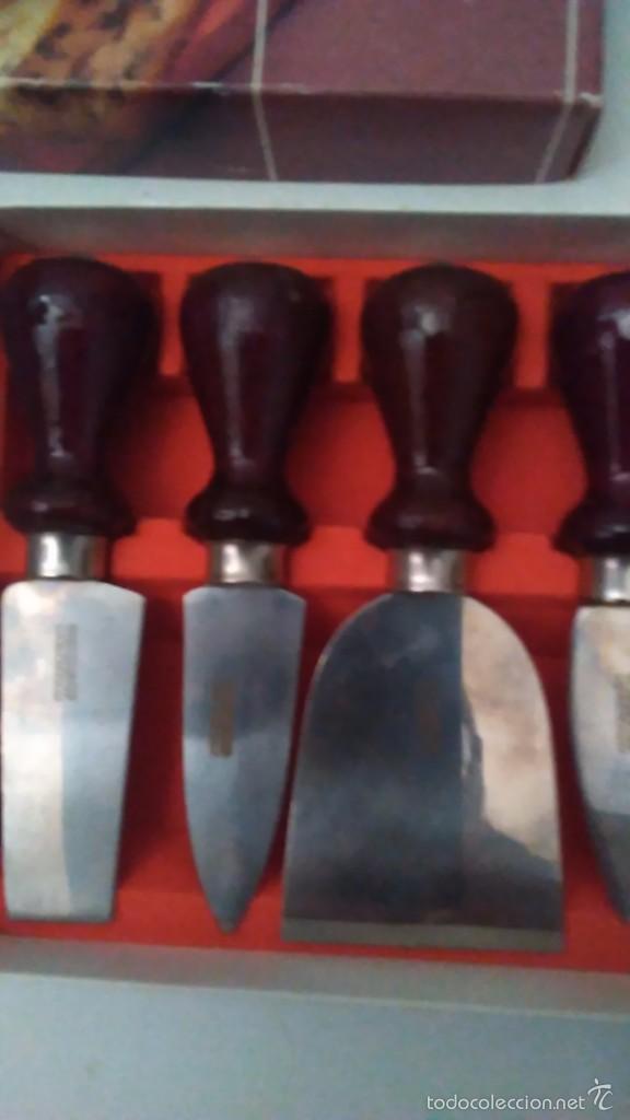 Antig&uuml;edades: Juego de utensilios cortaquesos - Foto 10