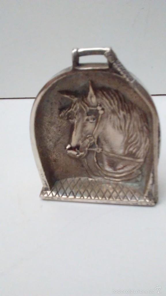 Antig&uuml;edades: Medalla trofeo de carrera de caballos - Foto 3