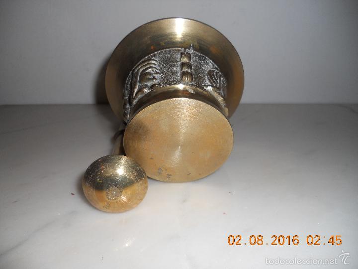 Antig&uuml;edades: ANTIGUA ALMIREZ DE BRONCE CON CABEZA DE REINA - Foto 10