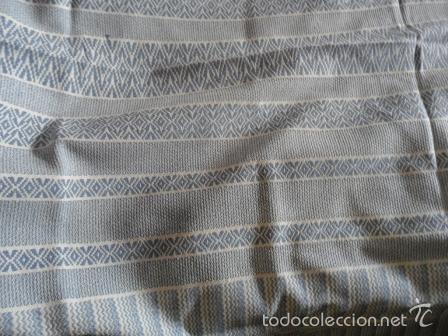 Antig&uuml;edades: Colcha de hilo con flecos - Foto 2