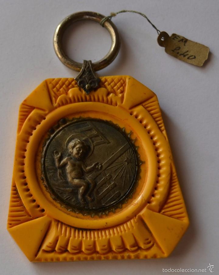 Antig&uuml;edades: LLAVERO RELIGIOSO DE CELULOIDE. NI&Ntilde;O JESUS. - Foto 1
