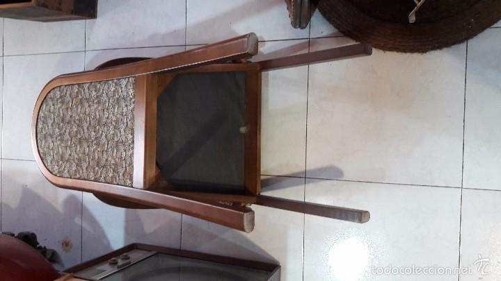 Antig&uuml;edades: silla , butaca con reposabrazos de madera - Foto 6
