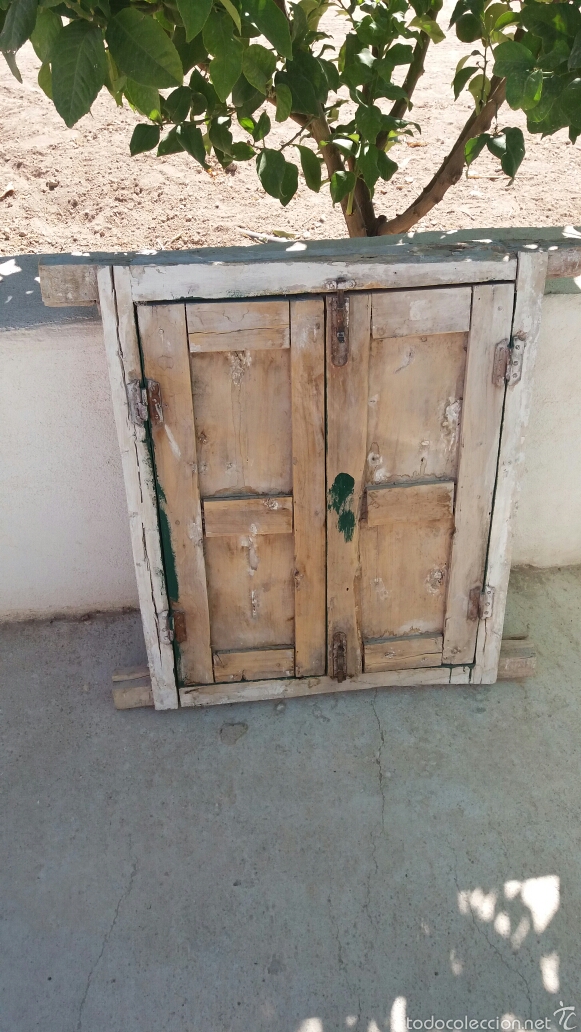 Antig&uuml;edades: Ventana muy antigua forja y madera - Foto 2