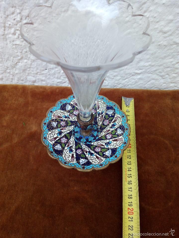 Antig&uuml;edades: Florero centro de mesa antiguo champlev&eacute; - Foto 2