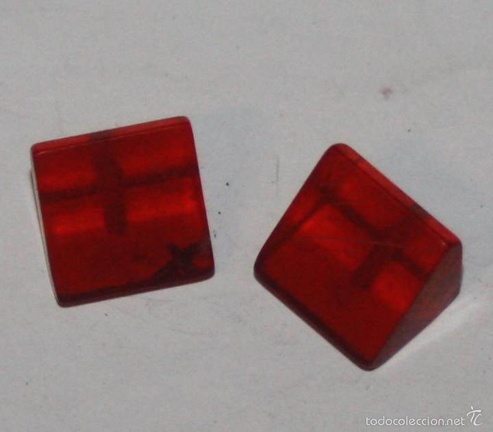 Antig&uuml;edades: Lote de 2 botones rojos forma piramidal - Foto 1
