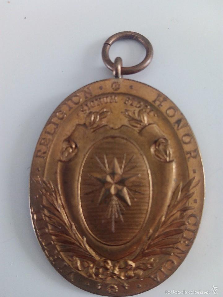 Antig&uuml;edades: Medalla de bronce del Colegio de la Bonanova de Barcelona - Foto 2