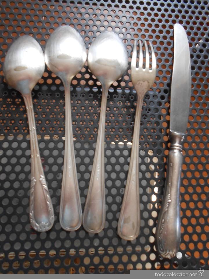 Antig&uuml;edades: 3 CUCHARAS  1 TENEDOR  y 1 CUCHILLO - Foto 2