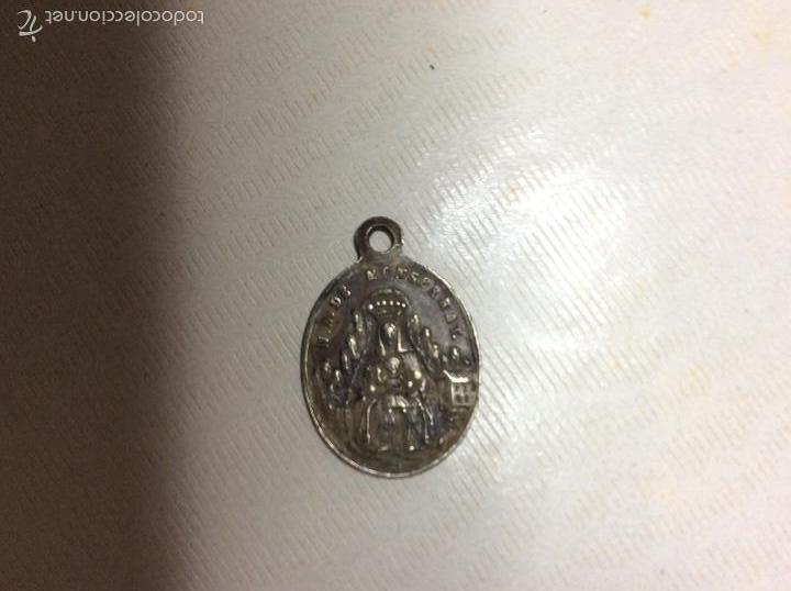 Antig&uuml;edades: MEDALLA DE MONTSERRAT EN PLATA - Foto 1