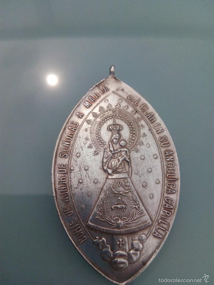 Antig&uuml;edades: Medalla de Nuestra Se&ntilde;ora del Pilar de aluminio - Foto 1
