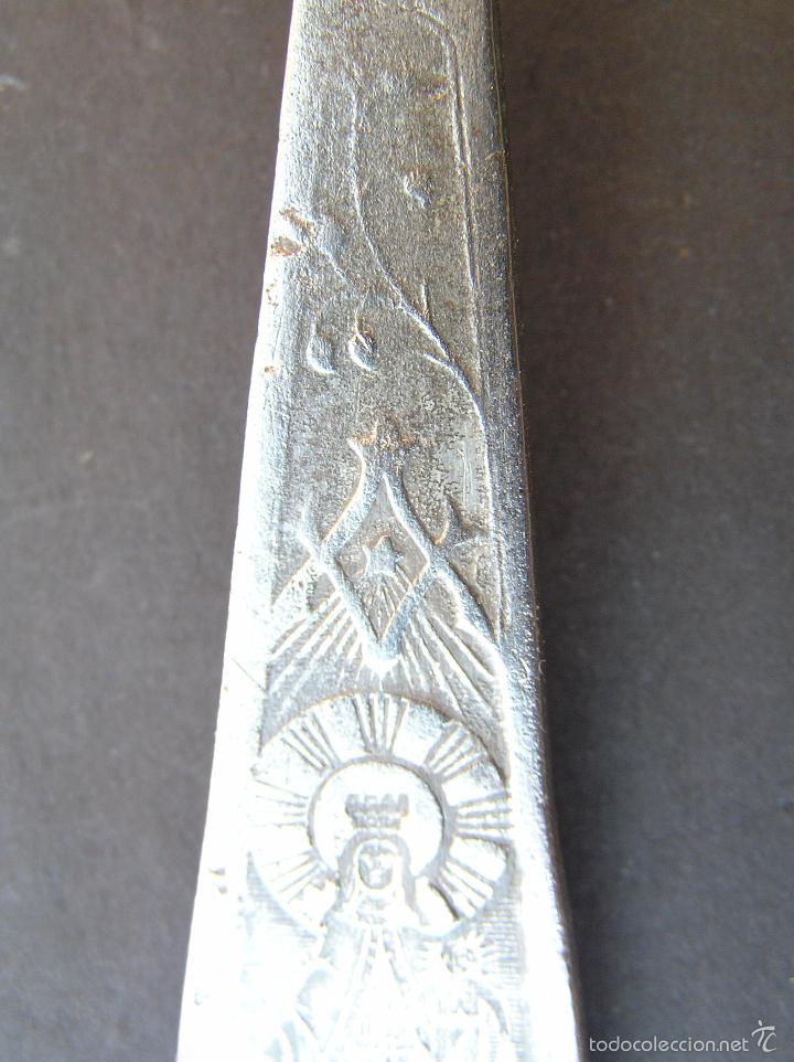 Antig&uuml;edades: Cuchara con imagen de la Virgen en el mango. - Foto 11