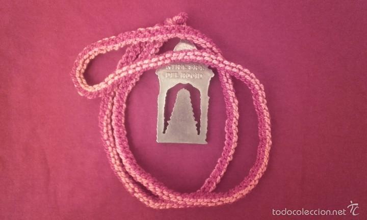 Antig&uuml;edades: Cord&oacute;n con medalla de la Virgen. - Foto 2