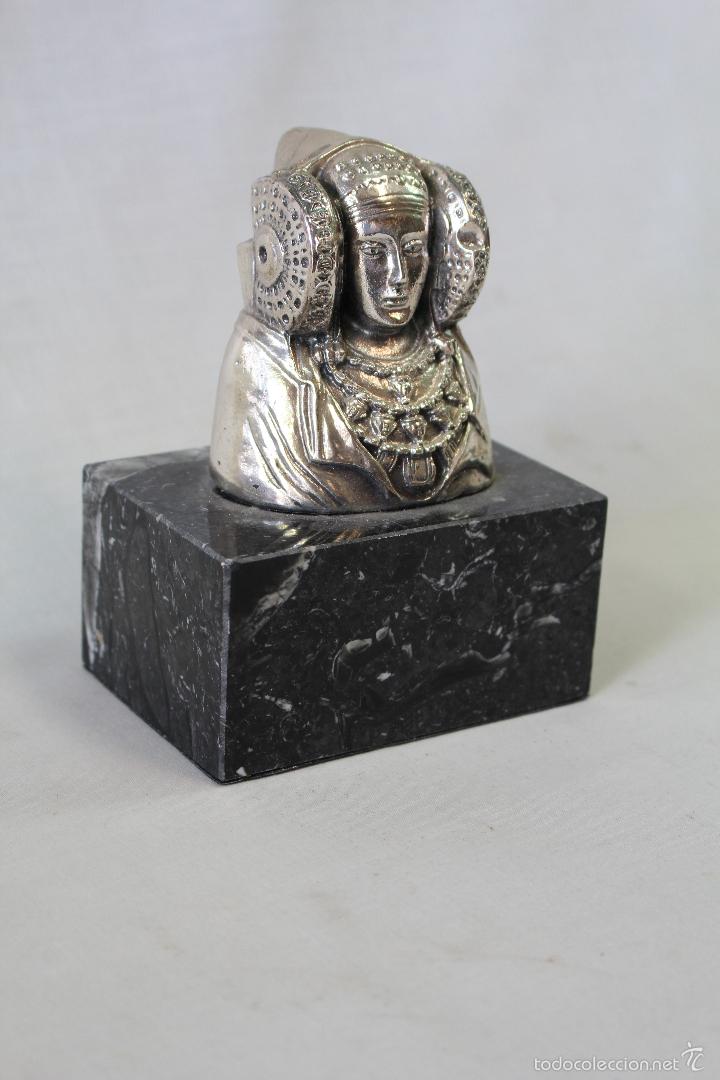 Antig&uuml;edades: dama de elche con plata de ley y peana de marmol - Foto 1