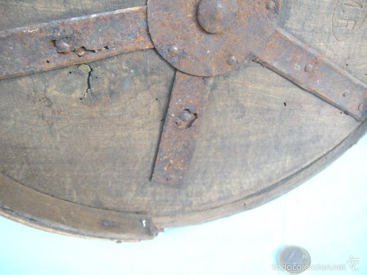 Antig&uuml;edades: ANTIGUA MEDIDA DE GRANO - Foto 3