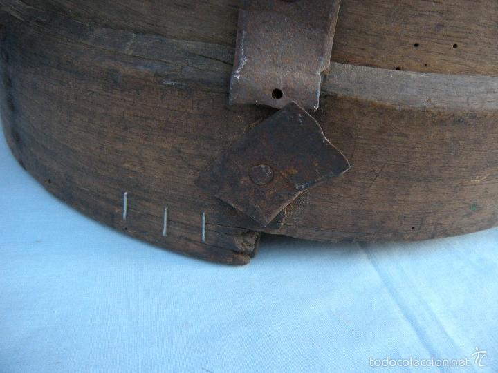 Antig&uuml;edades: ANTIGUA MEDIDA DE GRANO - Foto 4