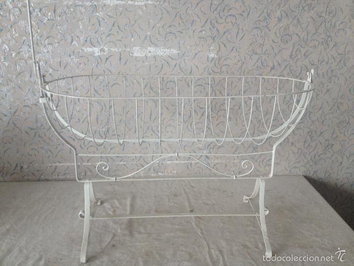 Antig&uuml;edades: CUNA MECEDORA HIERRO BLANCO - Foto 3