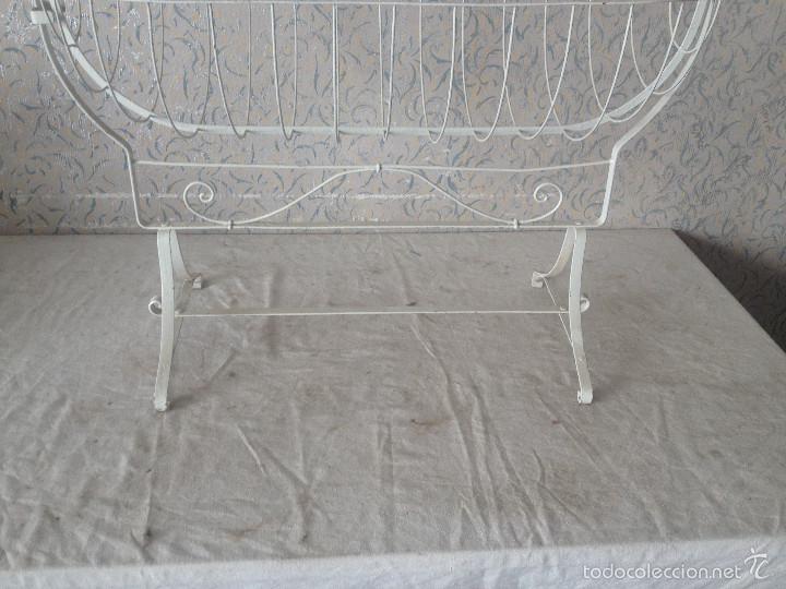 Antig&uuml;edades: CUNA MECEDORA HIERRO BLANCO - Foto 4