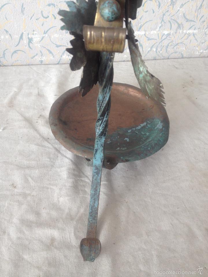 Antig&uuml;edades: MACETERO DECORACION EN HOJALATA - Foto 10