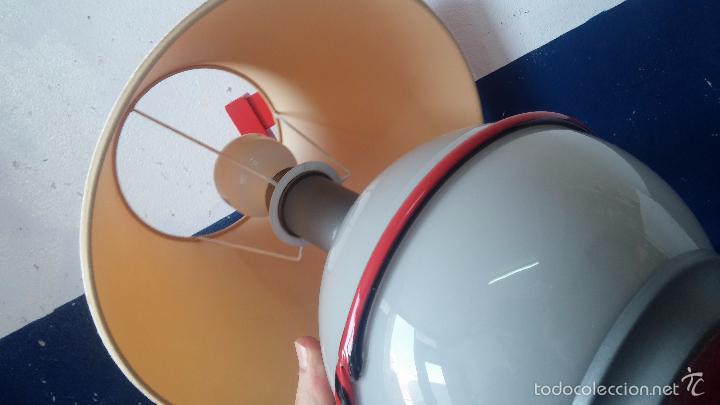 Antig&uuml;edades: Lampara de mesa vintage con base de vidrio - Foto 13