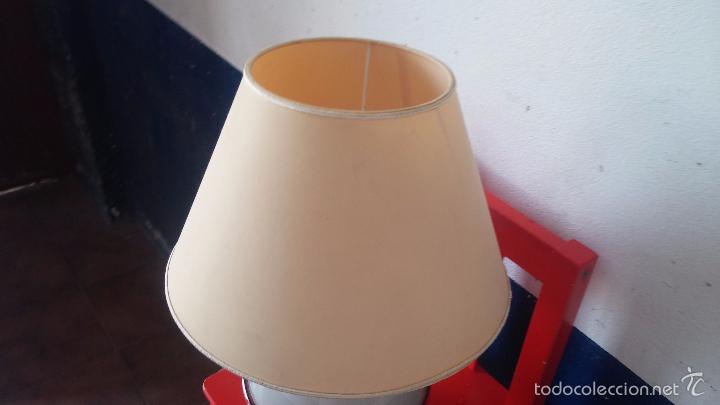 Antig&uuml;edades: Lampara de mesa vintage con base de vidrio - Foto 22