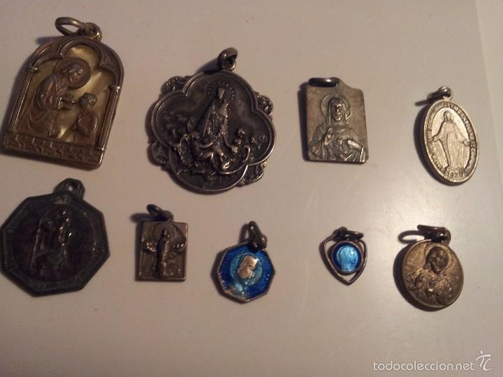 Antig&uuml;edades: 9 medallas variadas de metal - Foto 1