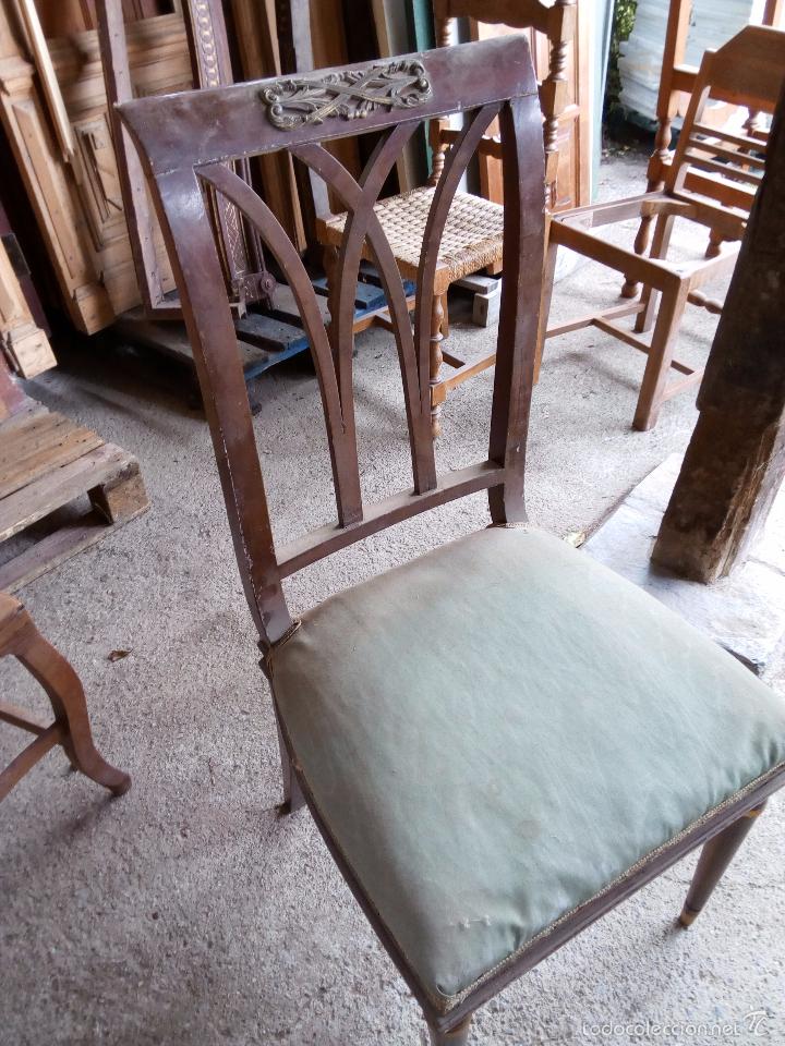 Antig&uuml;edades: CUATRO SILLAS SIN RESTAURAR - Foto 1