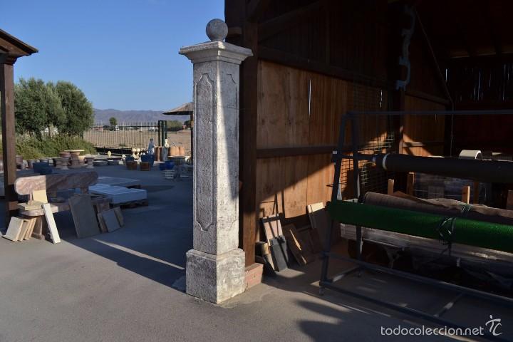 Antiques: Columna de piedra natural blanca