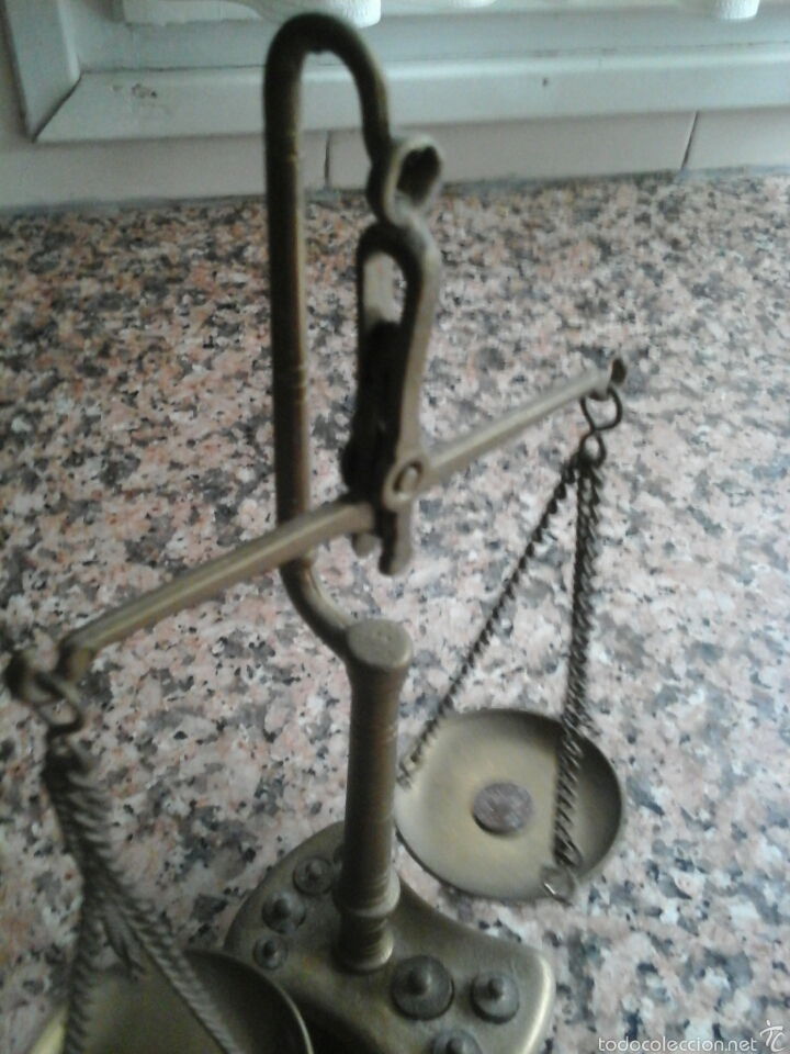 Antig&uuml;edades: Balanza de decoraci&oacute;n - Foto 2