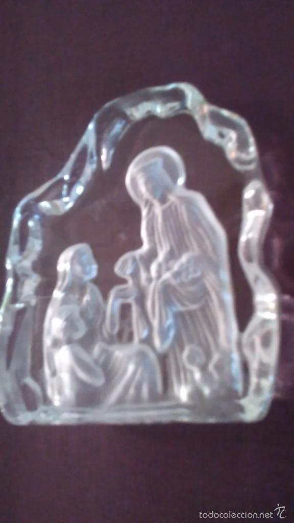 Antig&uuml;edades: Cristal tallado que representa a Santa Rosa de Lima