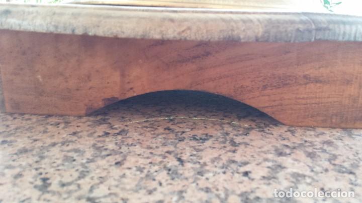 Antig&uuml;edades: antiguo brasero con soporte de madera - Foto 5
