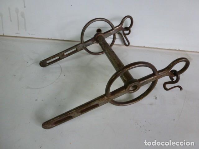 Antig&uuml;edades: Bocado de enganche con embocadura rigida recta - Foto 1