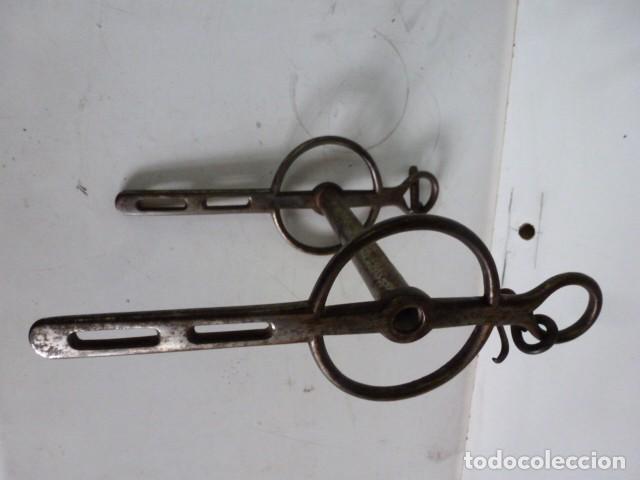 Antig&uuml;edades: Bocado de enganche con embocadura rigida recta - Foto 3