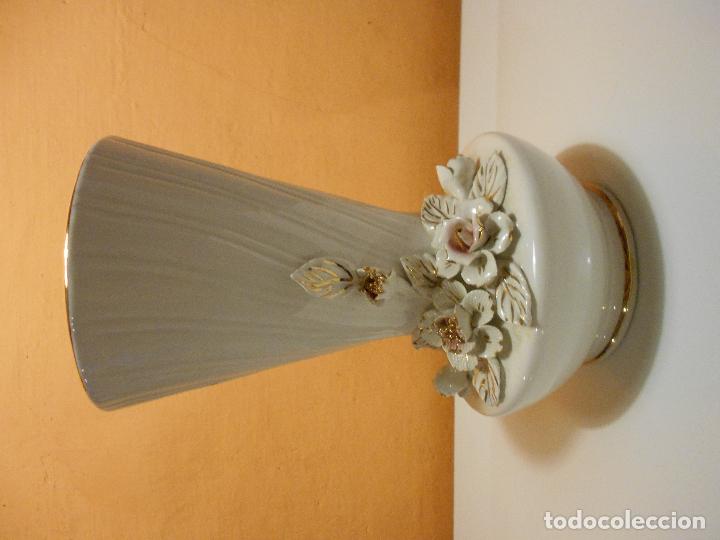 Antig&uuml;edades: FLORERO CON DECORACIONES - Foto 3