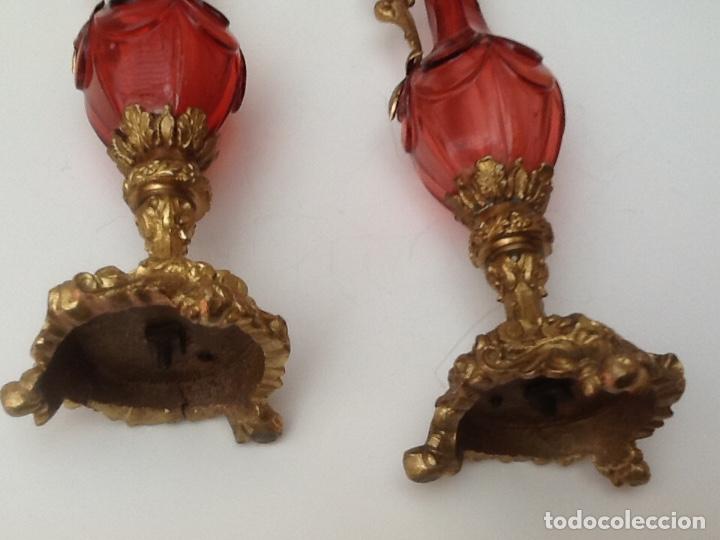 Antig&uuml;edades: Dos jarras de bronce y cristal Tallado - Foto 4