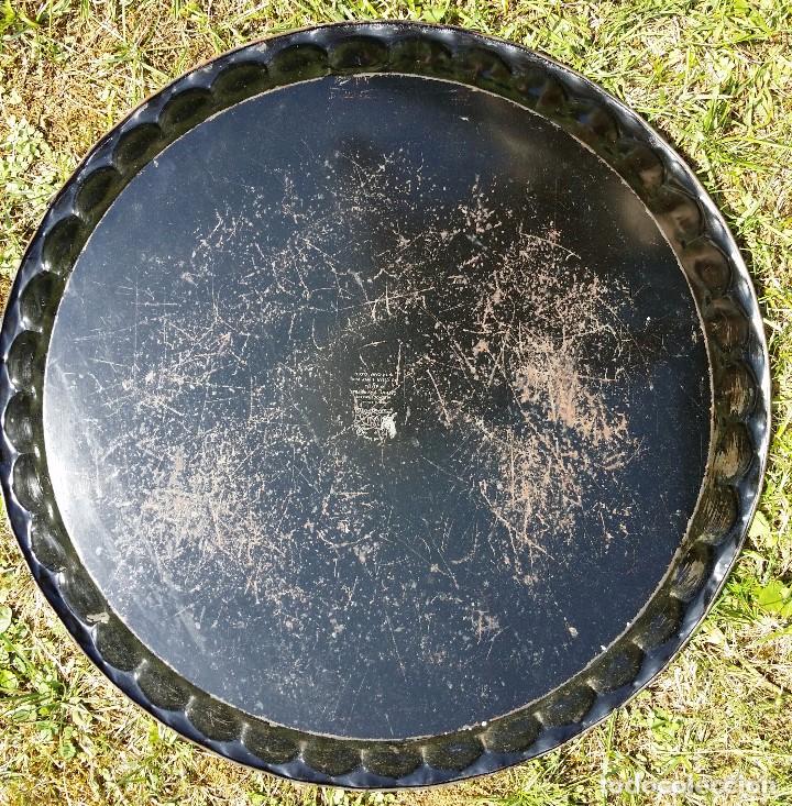 Antig&uuml;edades: BANDEJA INGLESA DE METAL M. - Foto 2